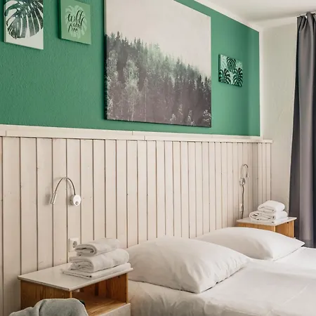 Centrally Located 2-room * Ганновер