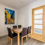 Daire Centrally Located 2-room