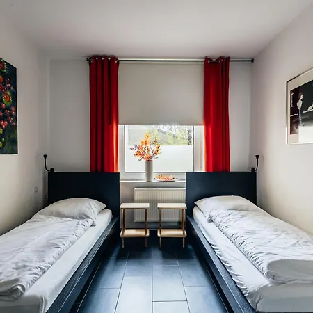 Centrally Located 2-room Daire Hannover