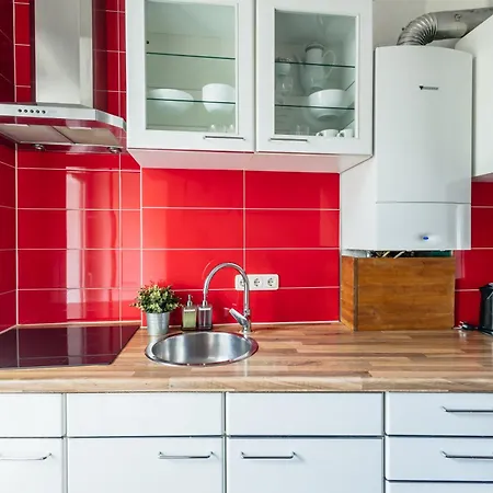 Centrally Located 2-room Apartman