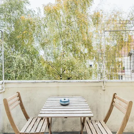 Centrally Located 2-room * 하노버