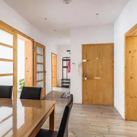 Centrally Located 2-room