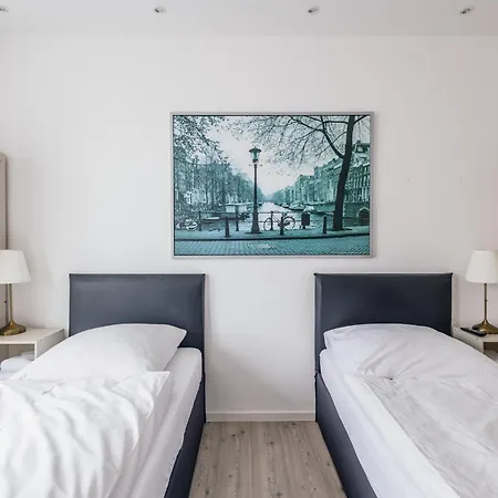 Centrally Located 2-room 하노버