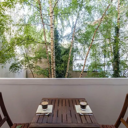 Centrally Located 2-room Appartamento *