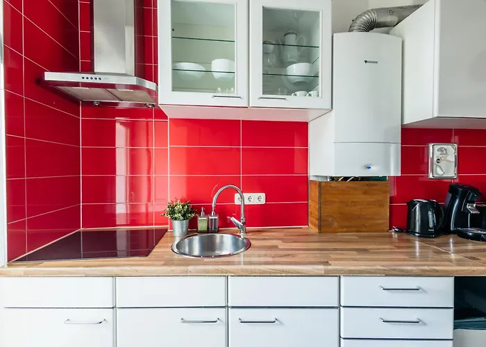 Centrally Located 2-room Апартаменты