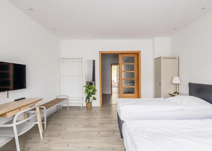 Апартаменты Centrally Located 2-room *