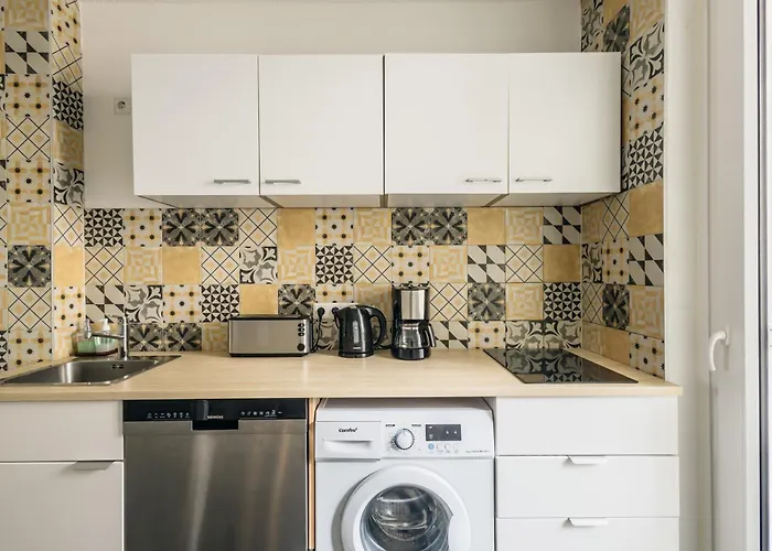 Διαμέρισμα Centrally Located 2-room