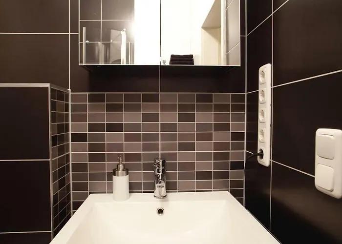 Centrally Located 2-room *