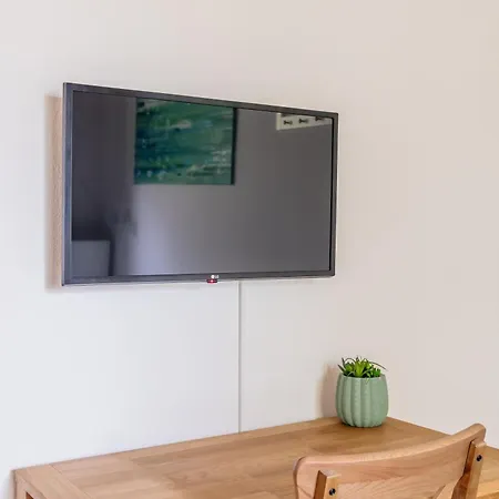 Centrally Located 2-room *