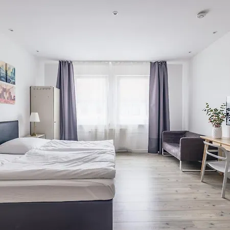 Centrally Located 2-room * Hanóver